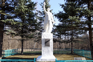 Памятник воинам 325-й дивизии